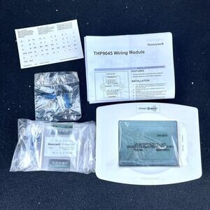 Honeywell ZWSTAT Programmable Touchscreen Thermostat Speaks Z-Wave w/ THP9045A